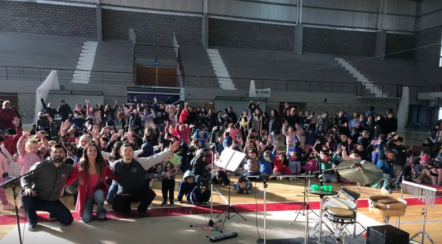 Actividades culturales en el Polideportivo por el Día de los Jardines de Infantes