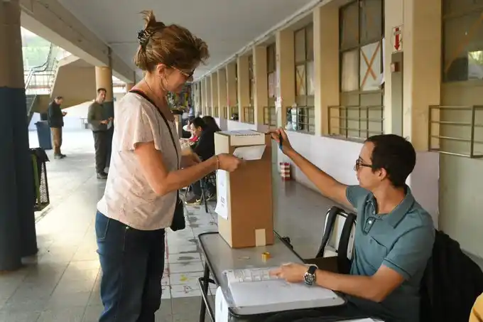 Comenzaron las elecciones en Mendoza