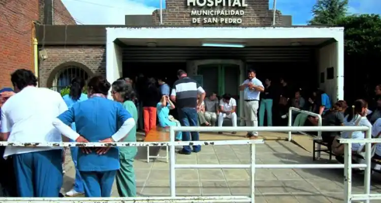 Médicos levantaron el paro tras confirmar que les pagaron las guardias