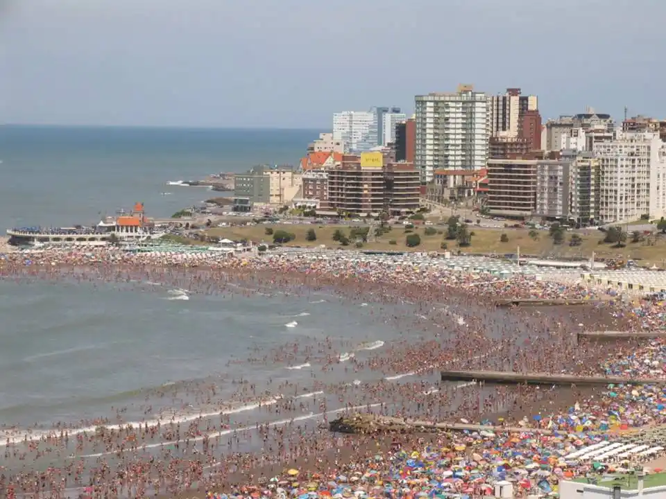 Verano 2015: Casi 10 millones de turistas pasaron por la Costa Atlántica