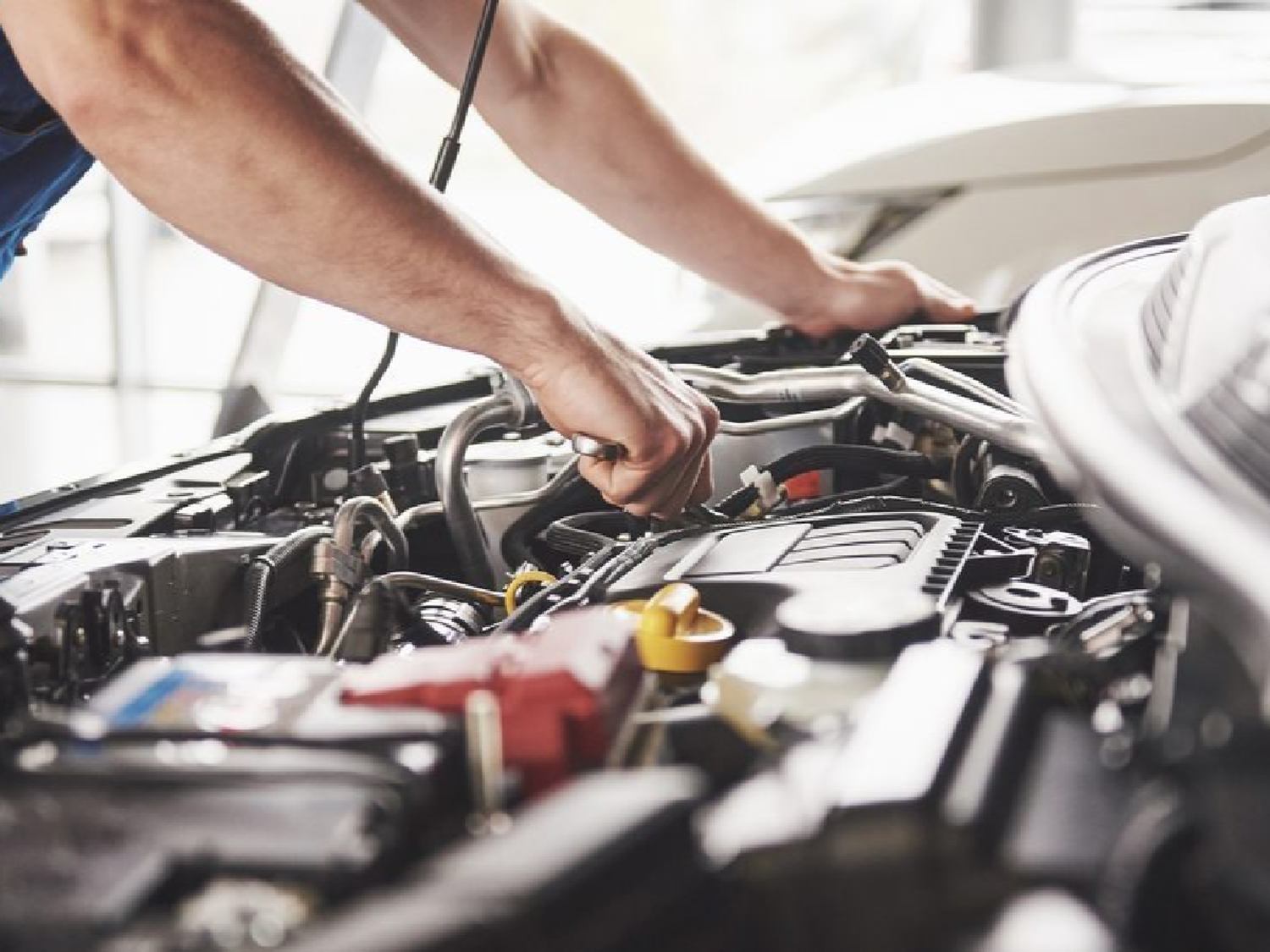Mantener un auto puede costar hasta un 53% más que un salario mínimo