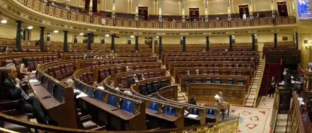 Raúl Aragón, consultor: “En la Argentina, la carrera de político es una forma de conseguir trabajo”