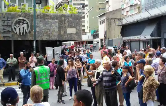 Comienza pago del bono de Guerra Económica de marzo a pensionados