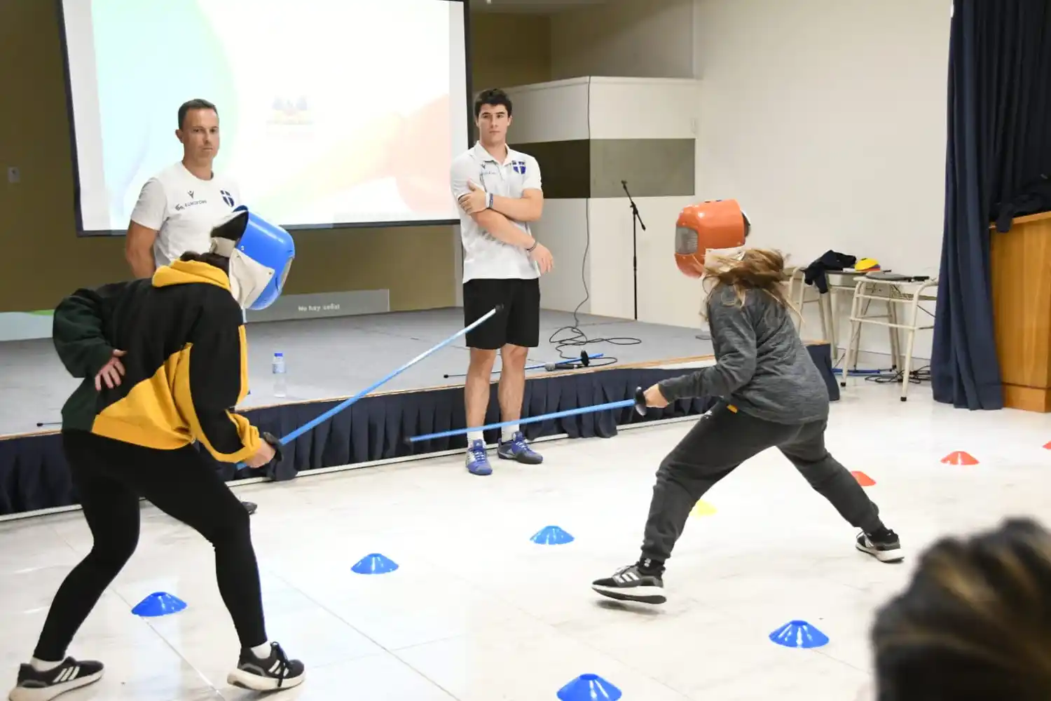 San Francisco impulsa la esgrima como herramienta pedagógica