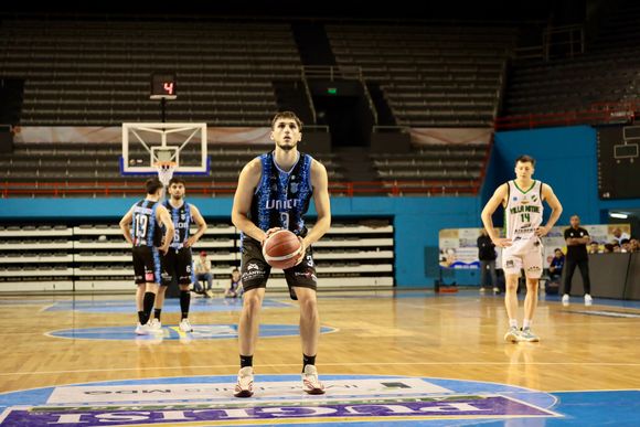 Matías Carneglia continúa en Unión