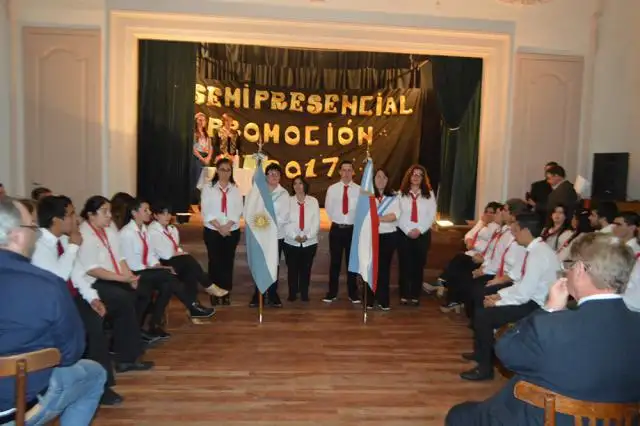 Este viernes se realizará un Acto de Colación de alumnos de secundaria semi presencial