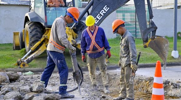 Avanzan las obras de repavimentación y bacheo intensivo