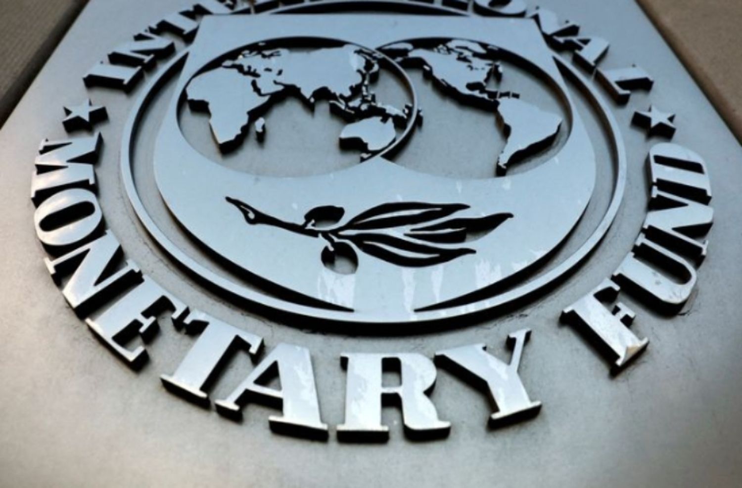 Claudio Loser: “El apoyo del FMI ayuda a tranquilizar las cosas”