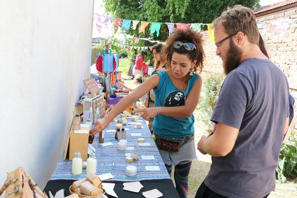 Volvió la feria Colectivo Natural, con productores  autosustentables 