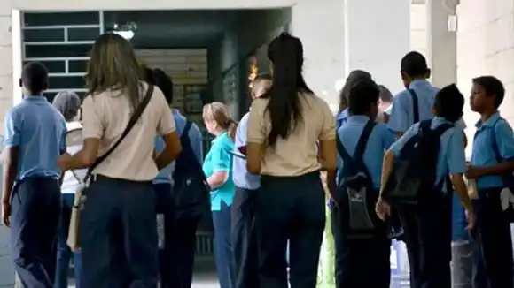 ¡LAMENTABLE! Los muchachos de broma saben leer y escribir, estudio de la UCAB lo revela