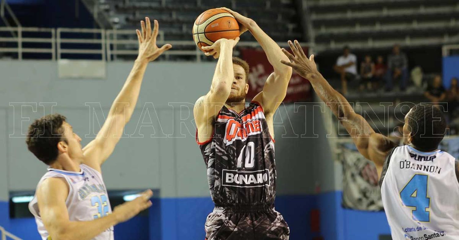 Con mucho goleo, Quilmes volvió a la victoria en el Polideportivo