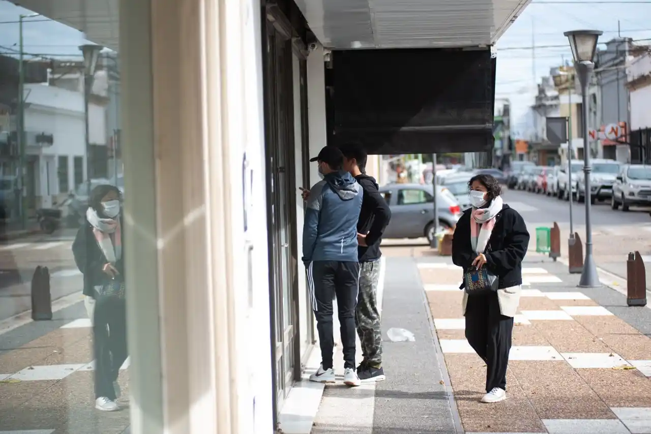 Los Centros y Cámaras de Comercio de la provincia exigen reunirse con Bordet