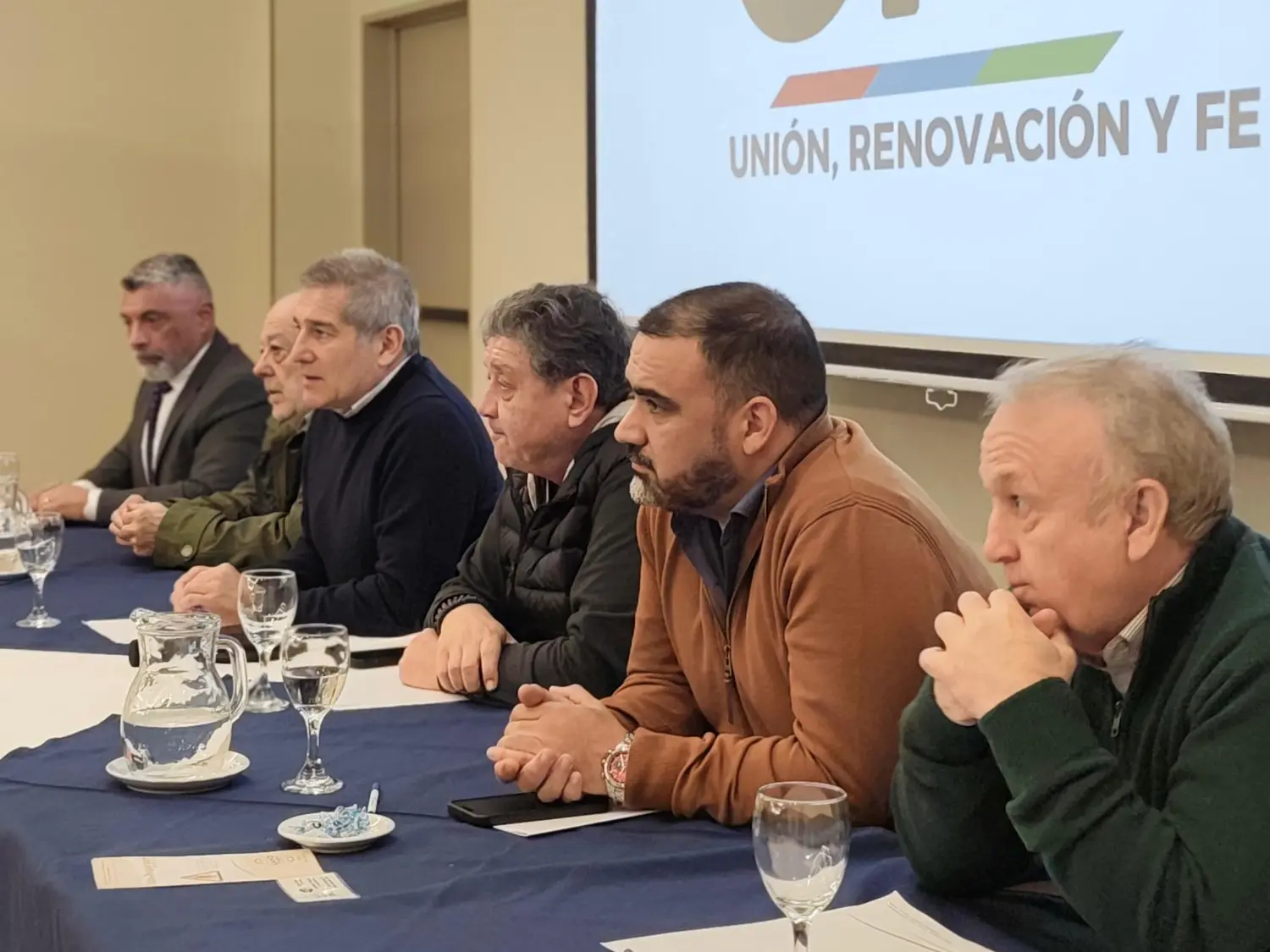 Plenario de los dialoguistas ex libertarios de Kikuchi en la sexta y séptima sección