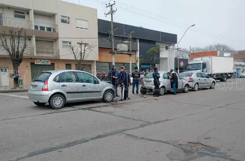 Cuádruple choque en Juan B. Justo y Chile