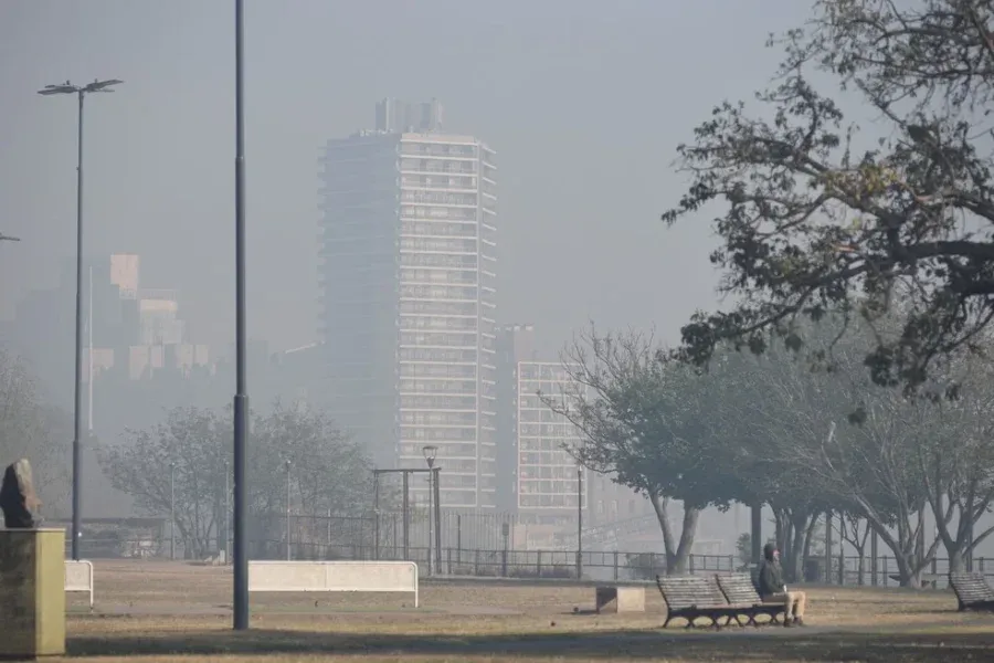 Contaminación: un estudio reveló más infartos en Rosario y región por el humo de las islas