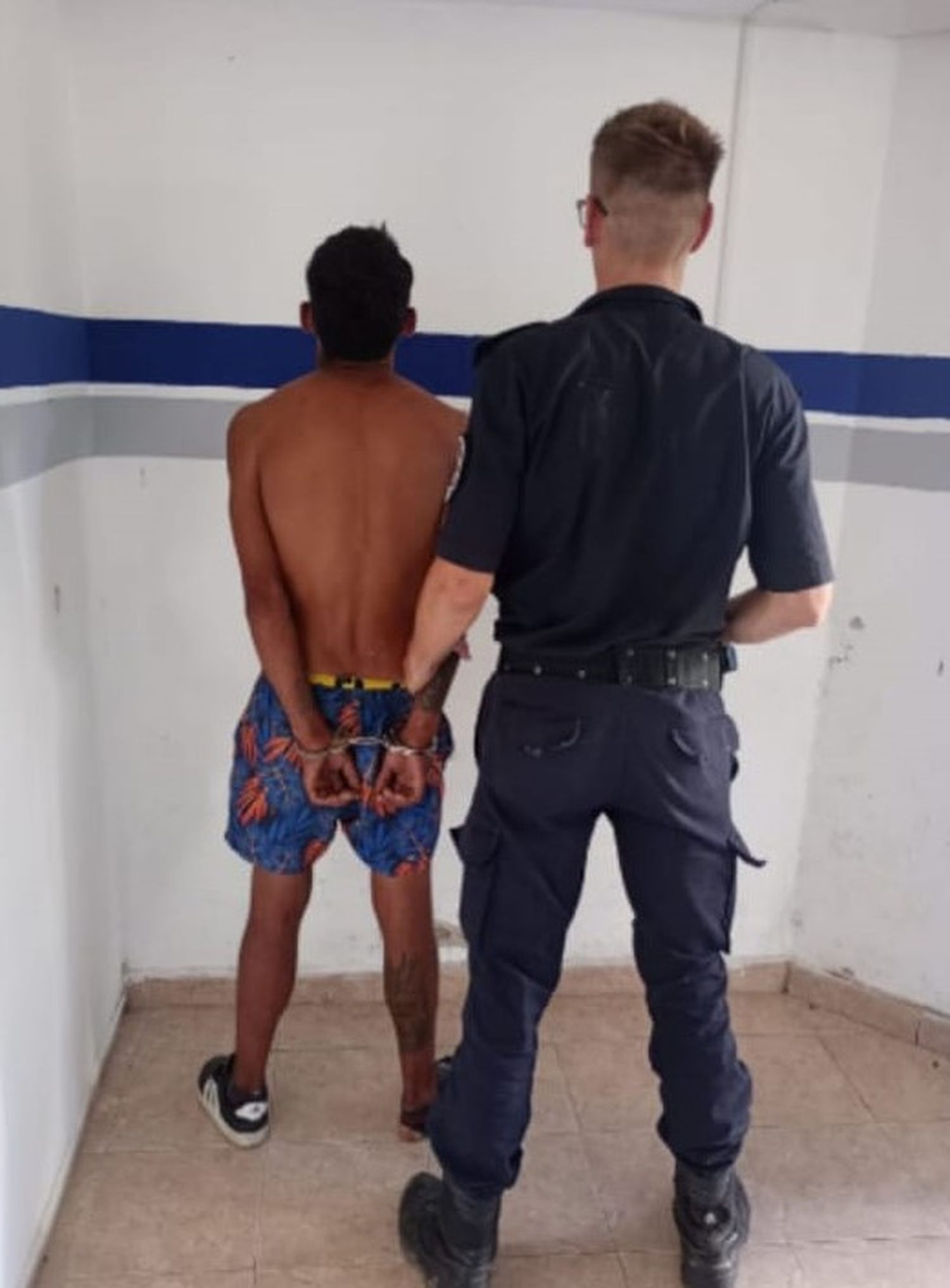 Detuvieron a un hombre sobre el que pesaba una orden de captura