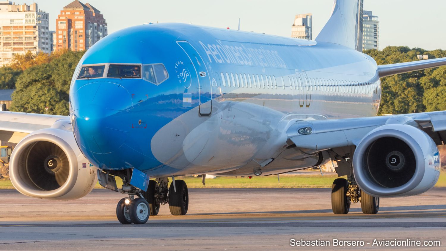 Aerolíneas Argentinas inauguró sus vuelos entre San Pablo, Salta y Tucumán