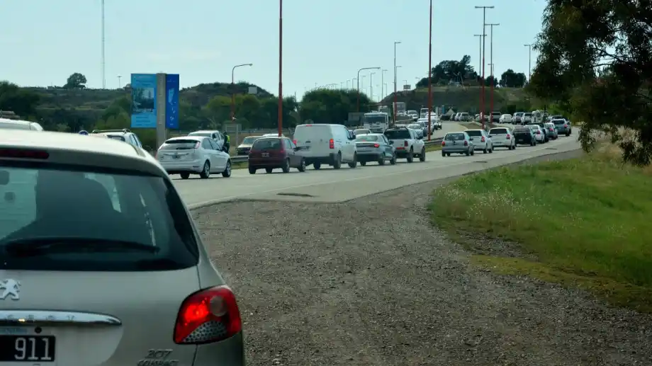 Ya se pueden tramitar en las provincias los permisos para el regreso a casa en auto