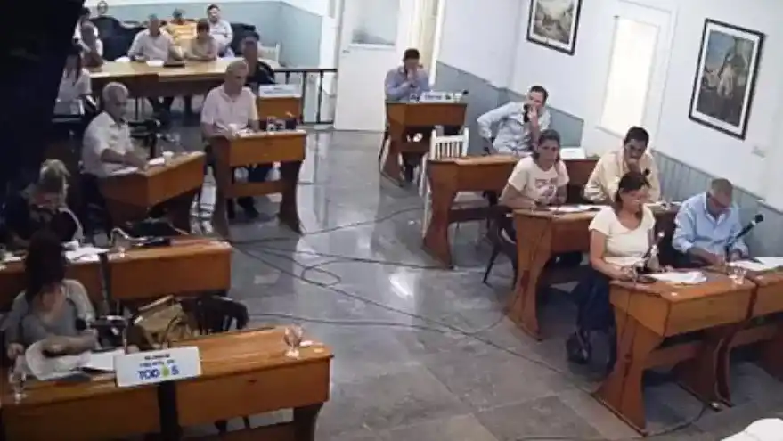 Fuertes cruces en el HCD de Arrecifes: El oficialismo rechazó declarar la "crisis sanitaria" propuesta por la oposición