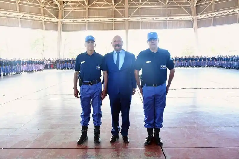 El gobernador Insfrán encabezó el acto 
de ascenso de 1.353 efectivos policiales