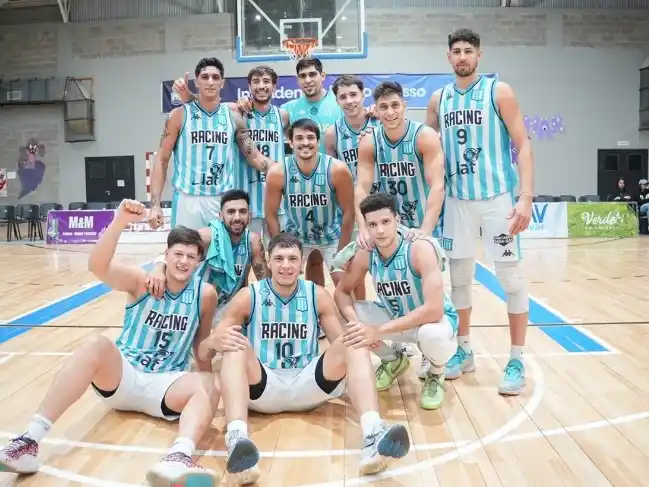 Racing, en lo más alto de su zona. (Foto prensa Hispano Americano de Río Gallegos).