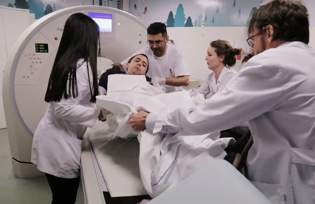 Simulacro de nuevo protocolo para pacientes con ACV en el Hospital de Vicente López