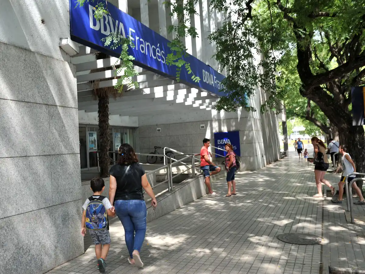 Palazzo ratificó el paro  bancario para este viernes  