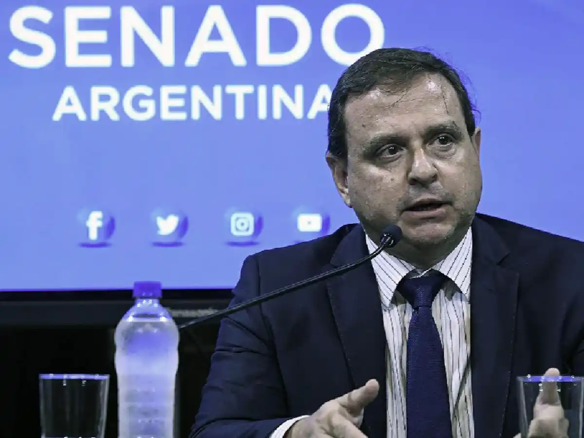 Arde el Frente de Todos: Cristina divulgó la carta de ruptura de un senador y dejó expuesto a Alberto Fernández