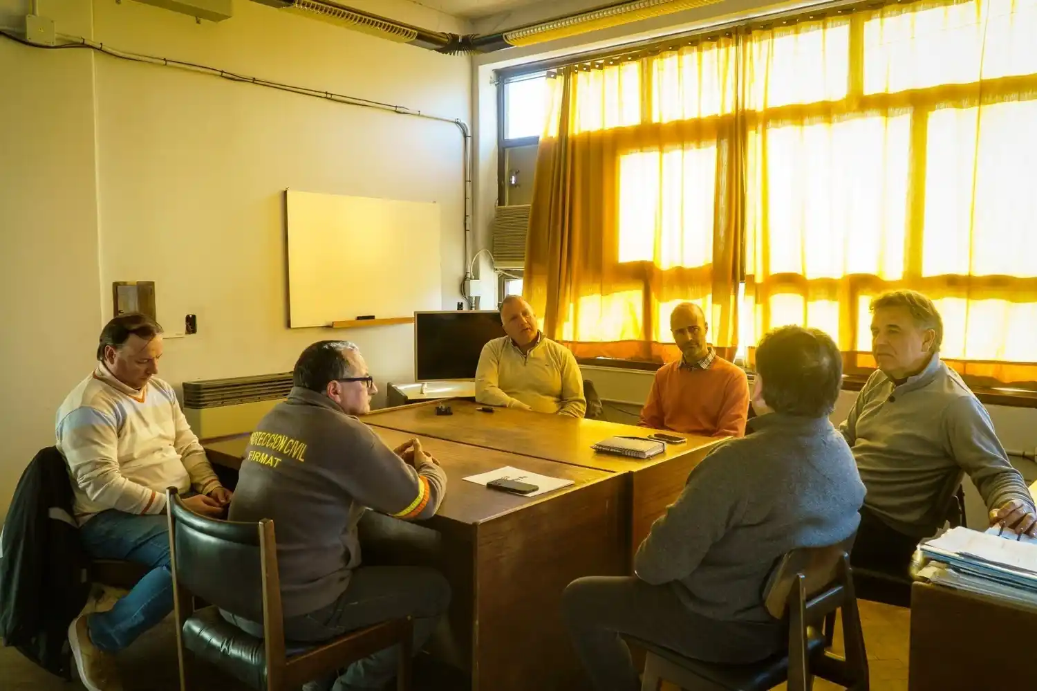 Importante encuentro para seguir coordinando acciones de Defensa Civil.