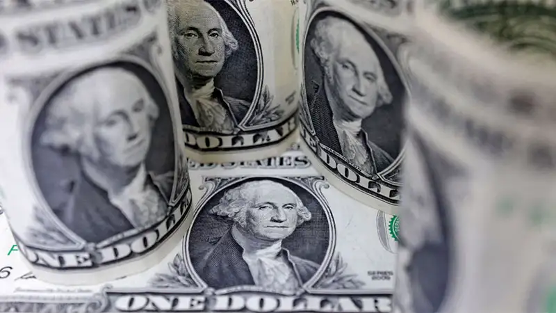 Tras el mensaje de auxilio de EEUU, el dólar mayorista cae hasta los $1.440 y los financieros se hunden 7%