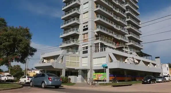 Roban más de $ 400 mil de una caja fuerte en el edificio Eco Torre