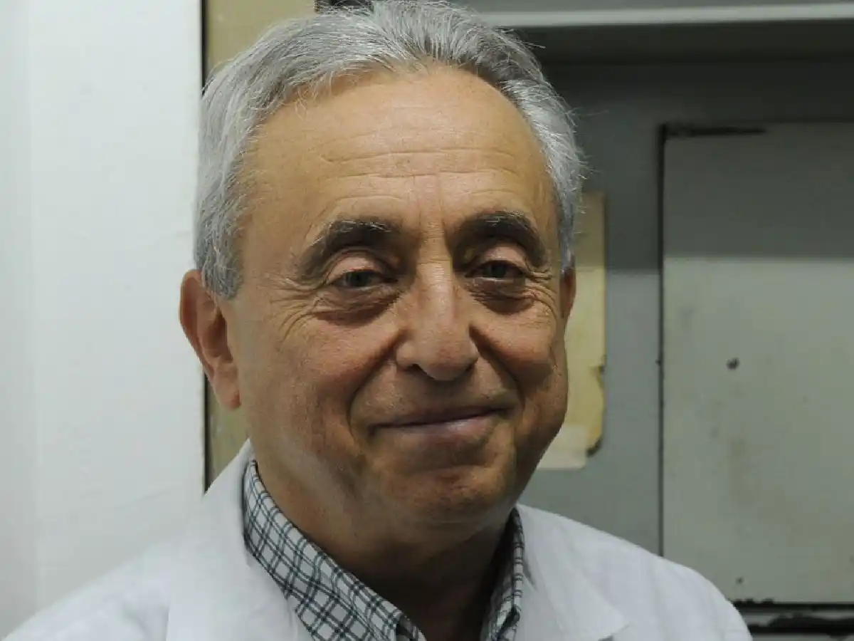 Cahn dijo que es "utópico" en pensar en jugar fuera del país