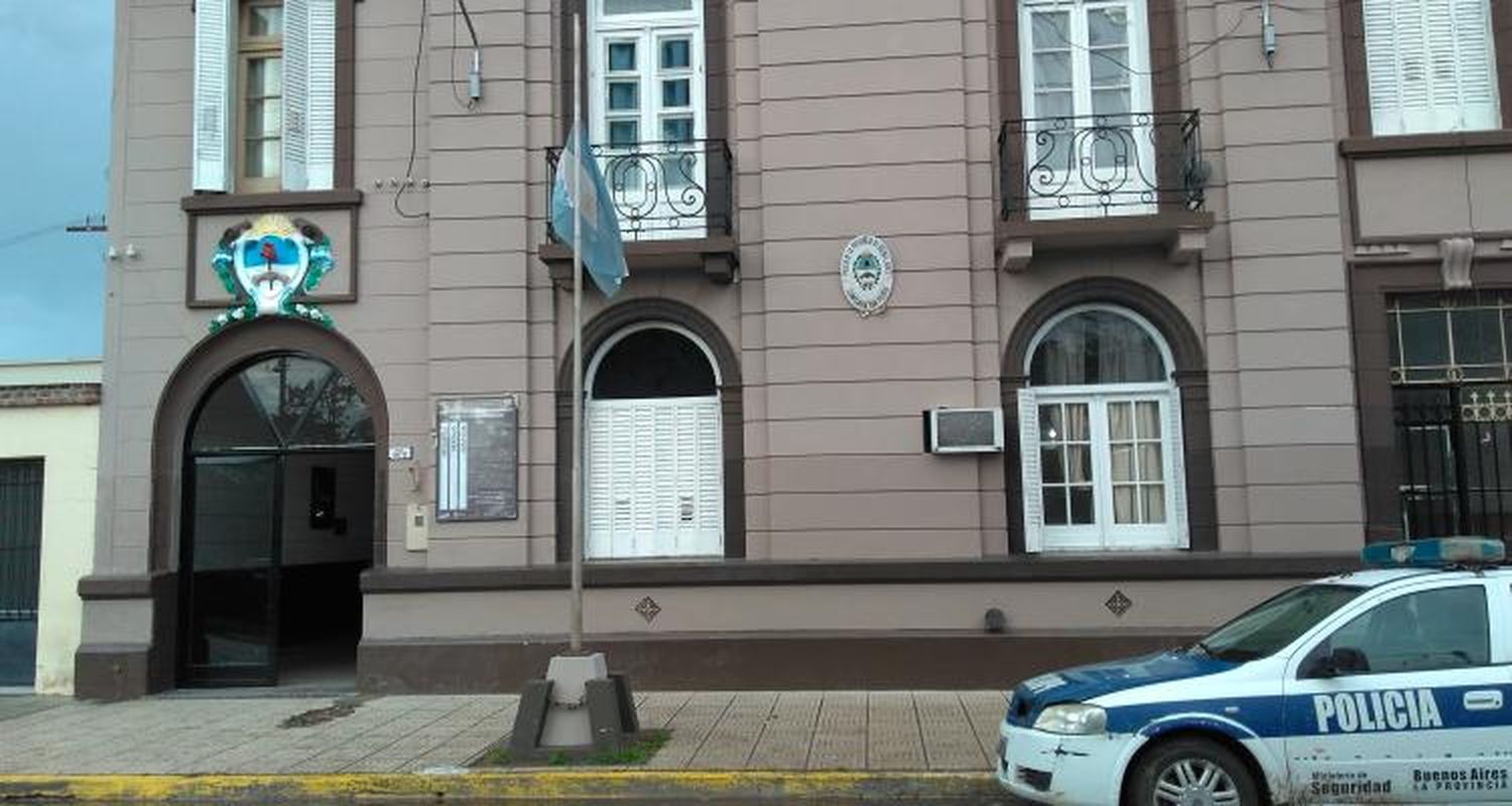 Conflicto entre familias por una vivienda terminó con tres aprehendidos