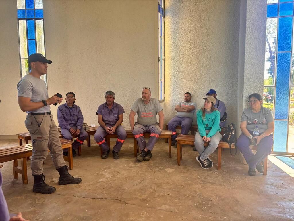 Capacitación de "Ojos en Alerta" en el cementerio municipal