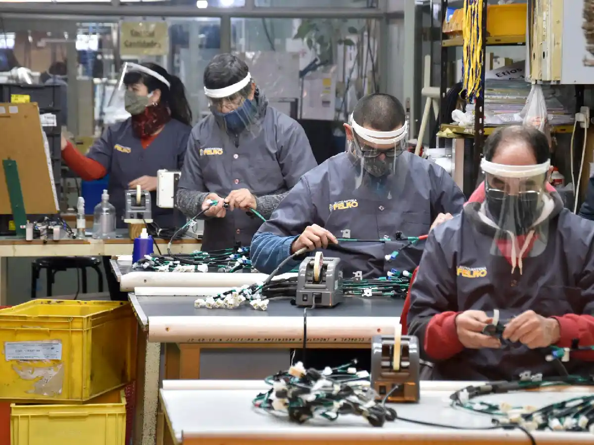 Pymes industriales impulsan la creación de un fondo de indemnización y retiro universal