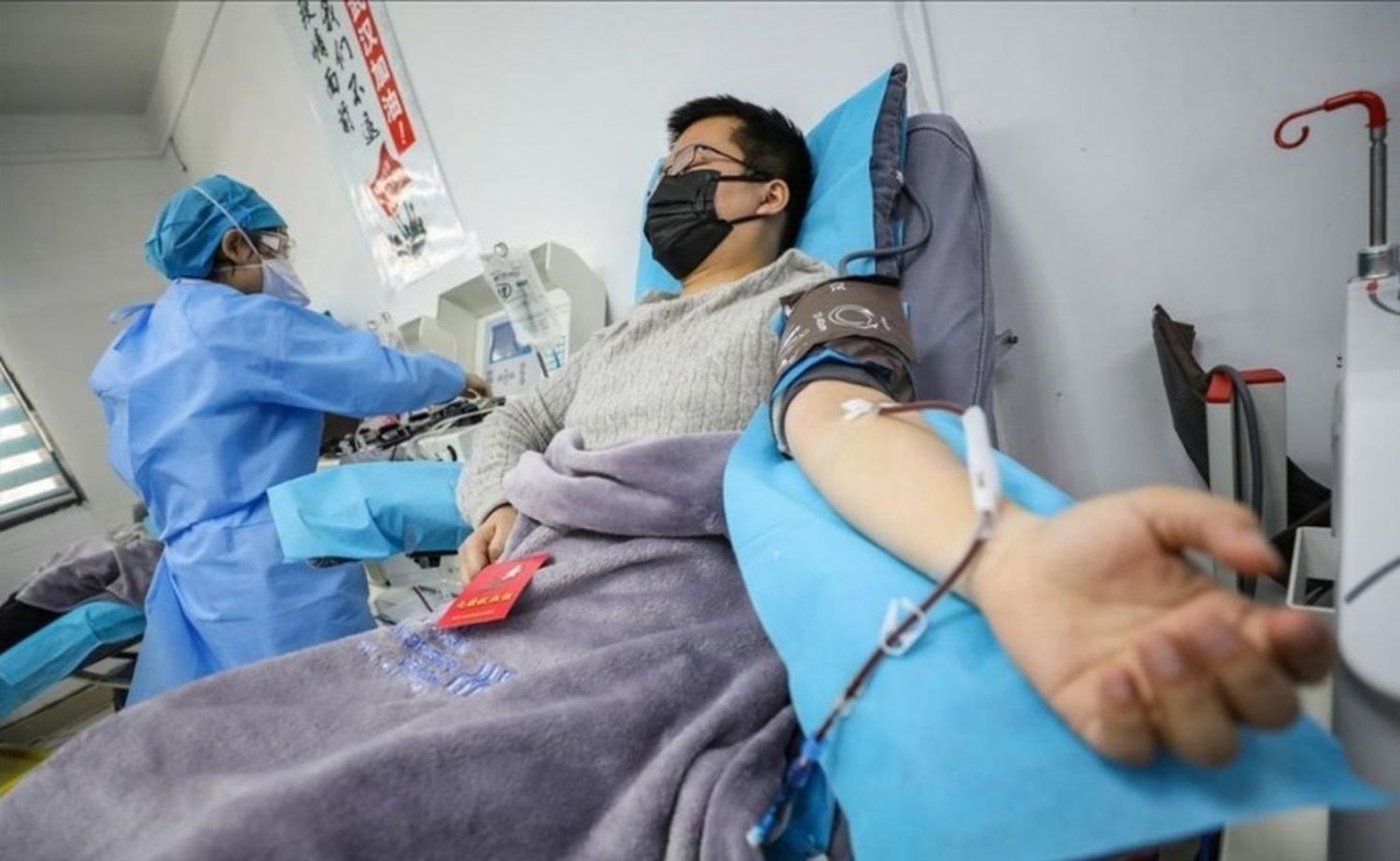 La OMS advirtió que no pudo establecerse si la variante Omicron es más contagiosa o genera cuadros graves
