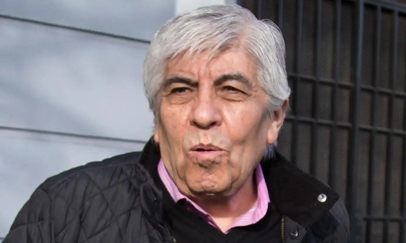 Moyano convocó a una marcha para este martes