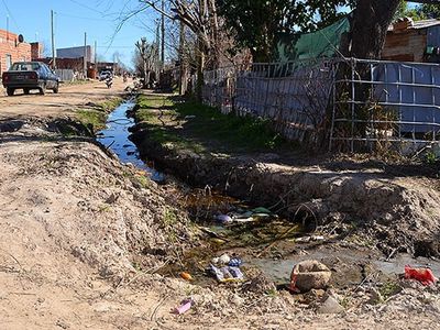 Vecinos del barrio Minuán reclaman obras y soluciones ante problemas de infraestructura