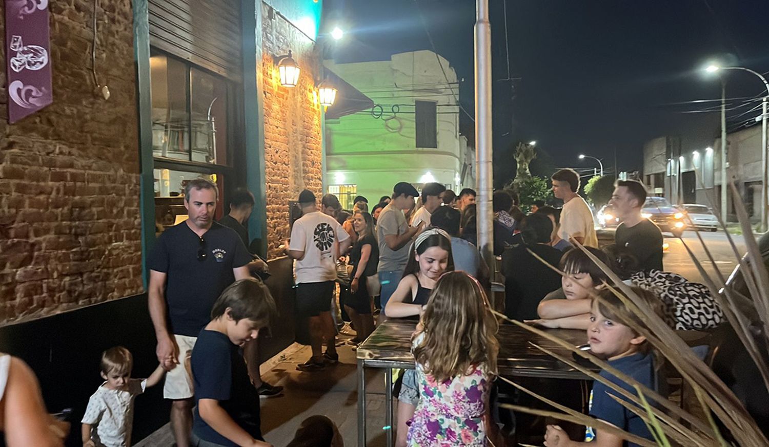 Por los bares. Los vascos hicieron un recorrido con degustación
