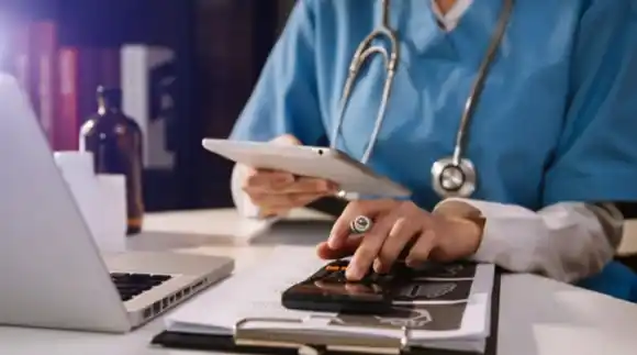 Los médicos cobrarán un bono por las consultas por prepagas y obras sociales