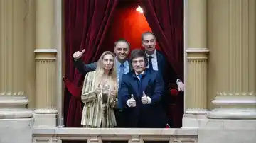 Con la presencia de Milei, juraron los nuevos diputados en una sesión marcada por cruces