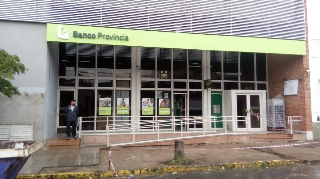 En abril, los bancos retoman su horario de 10:00 a 15:00