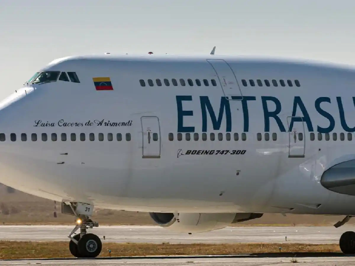 La Justicia ordenó liberar a 12 tripulantes del avión venezolano-iraní