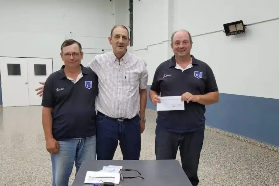 Fiesta de la Mamona al horno en Bella Italia: un completo éxito 