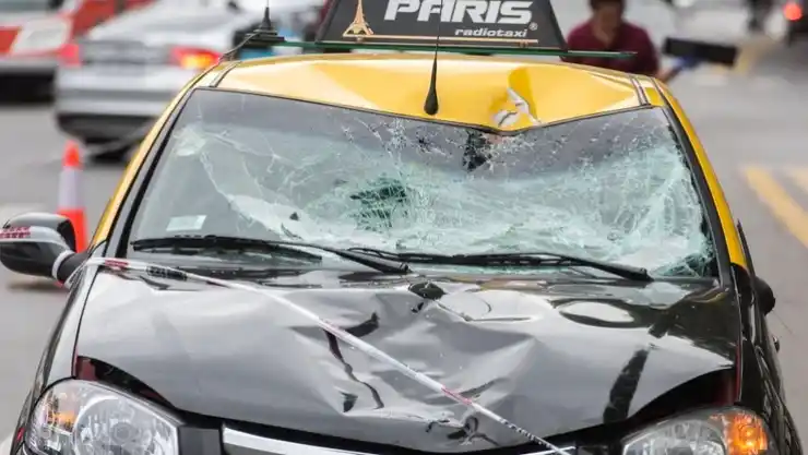 Taxista atropelló y mató a una nena de 13 años frente al Aeroparque