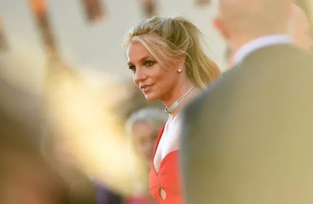 Britney se disculpa con Justin Timberlake y luego borra el mensaje