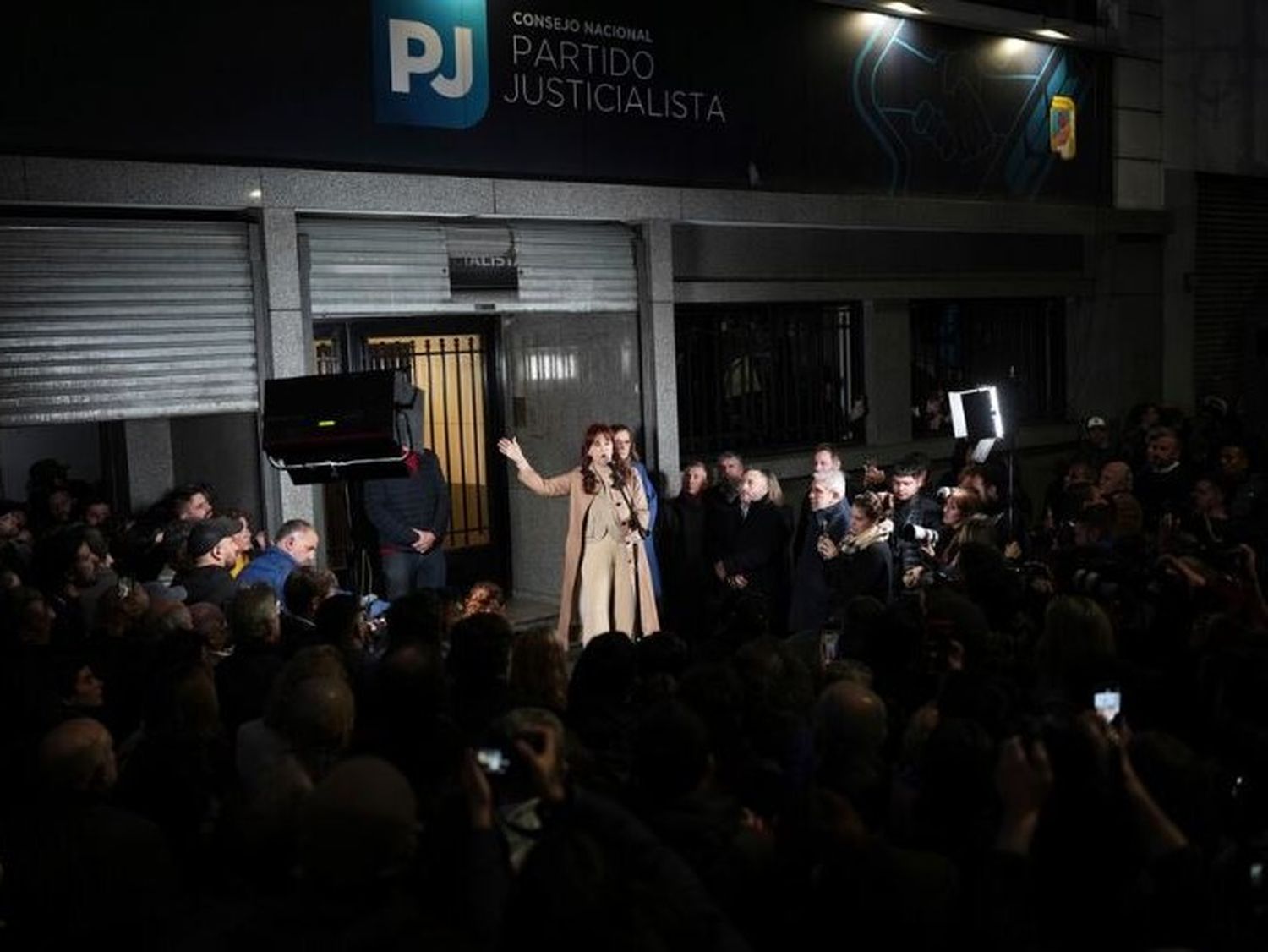 Cristina Kirchner habló tras la condena por corrupción: “El Partido Judicial le agrega el cepo al voto popular”