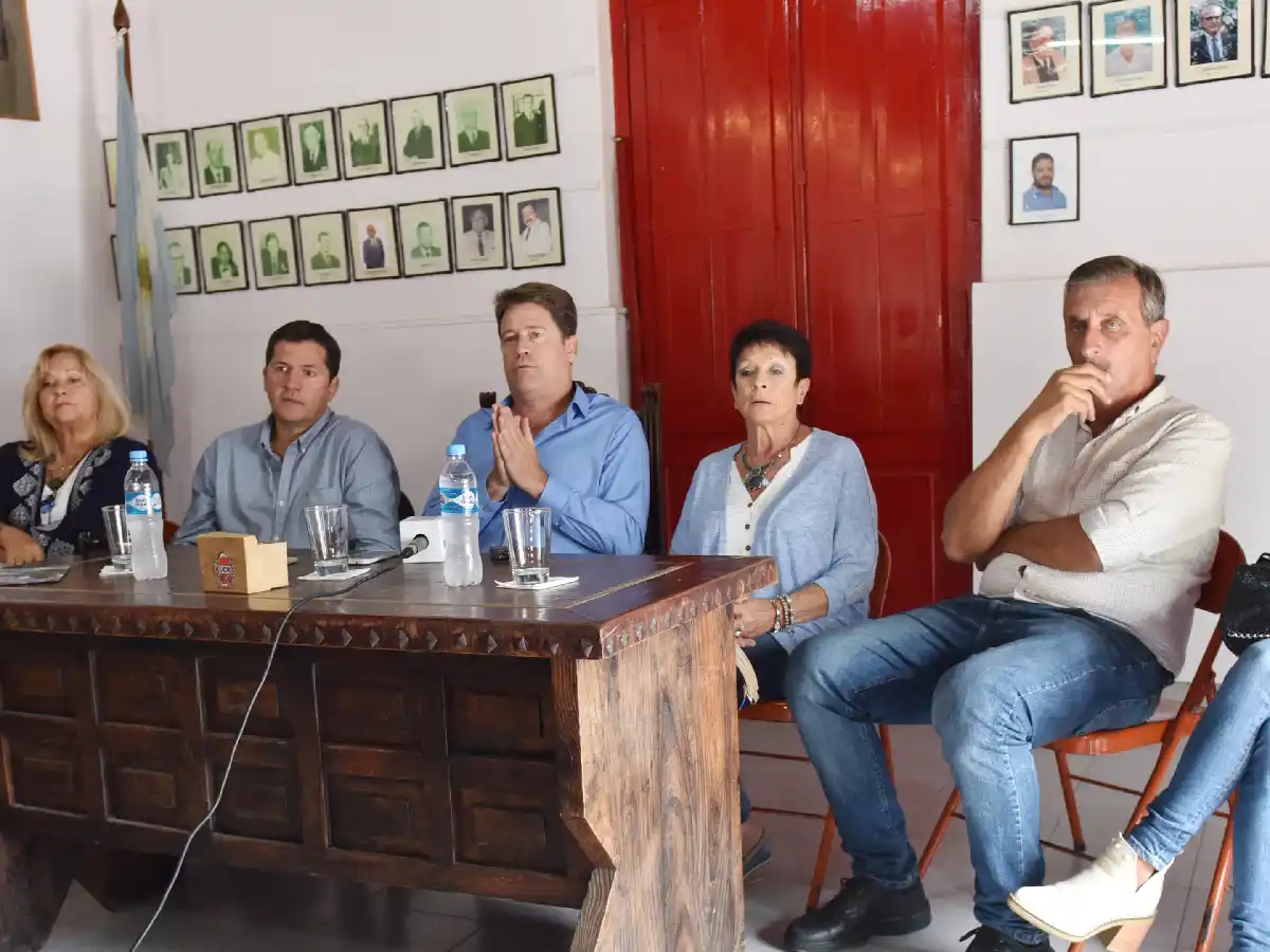 Si no hay internas, la UCR irá con lista propia en la ciudad pero apostando a la unidad