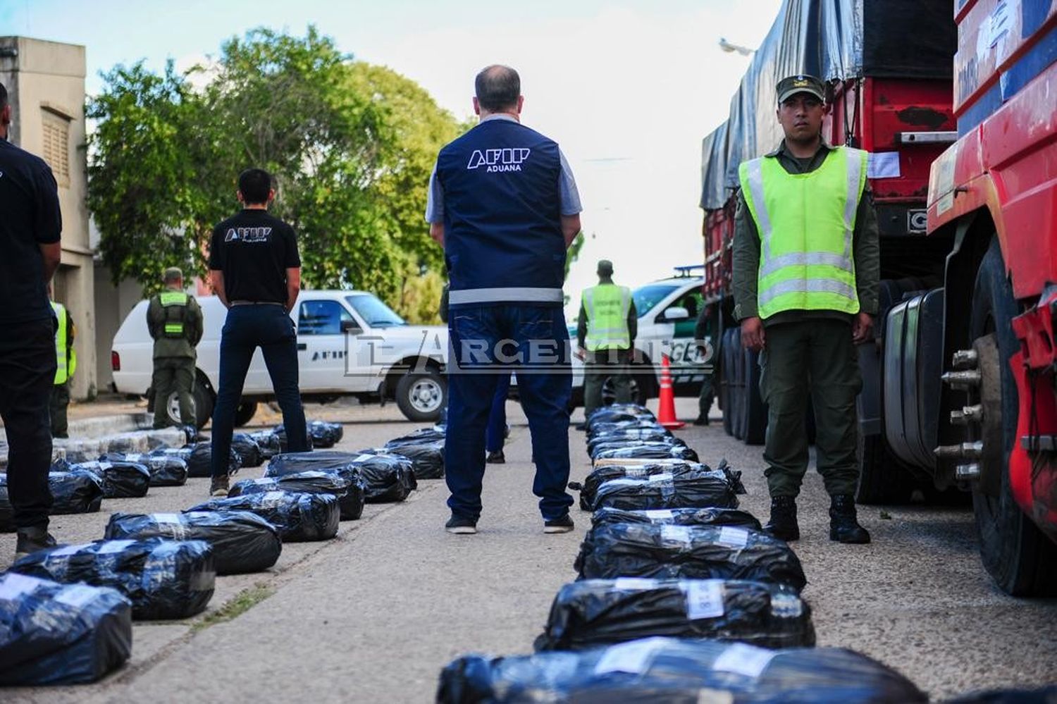 El dato que sorprendió a todos: El camión con marihuana y sus 370 pasos por la frontera