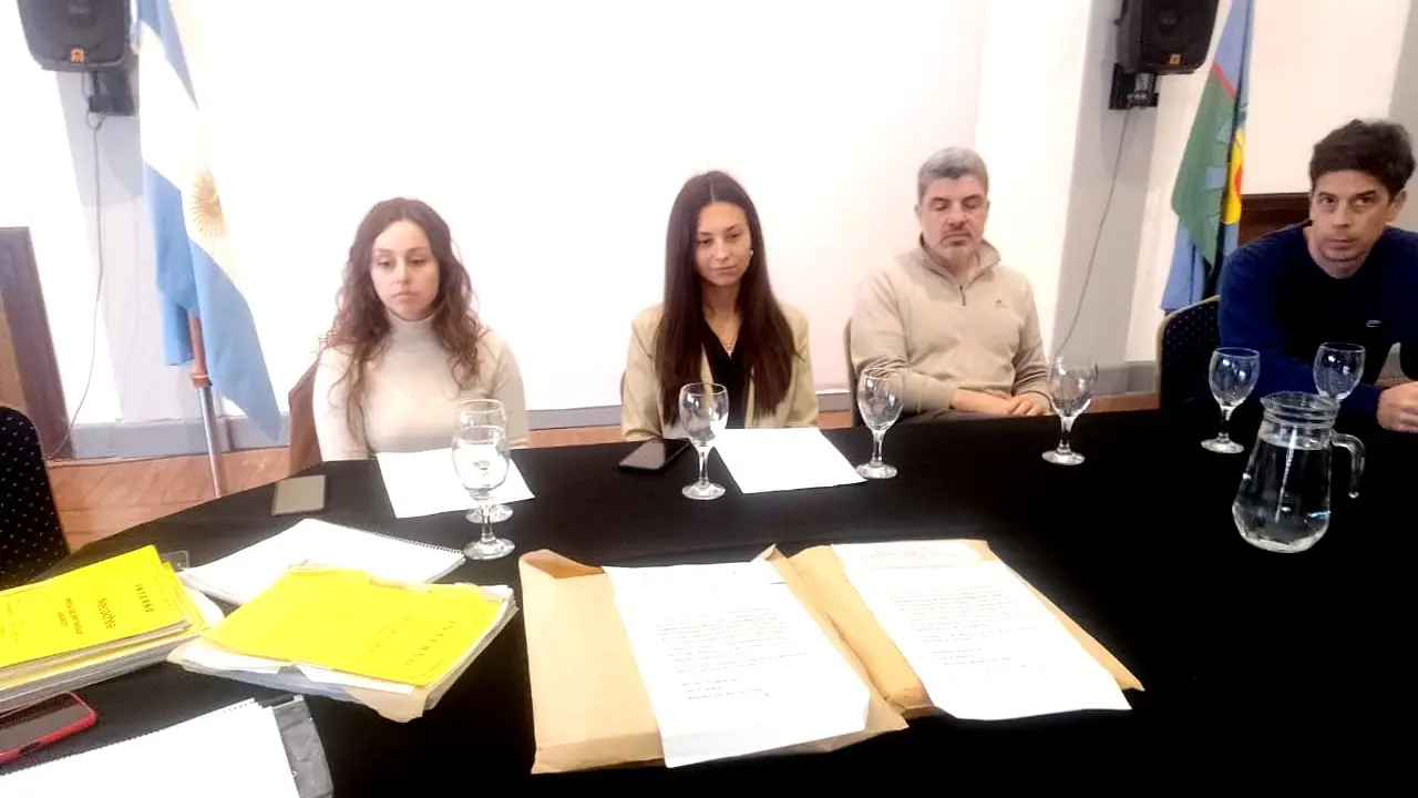 Concesión frustrada. Pasaje del acto licitatorio, ayer en la Municipalidad